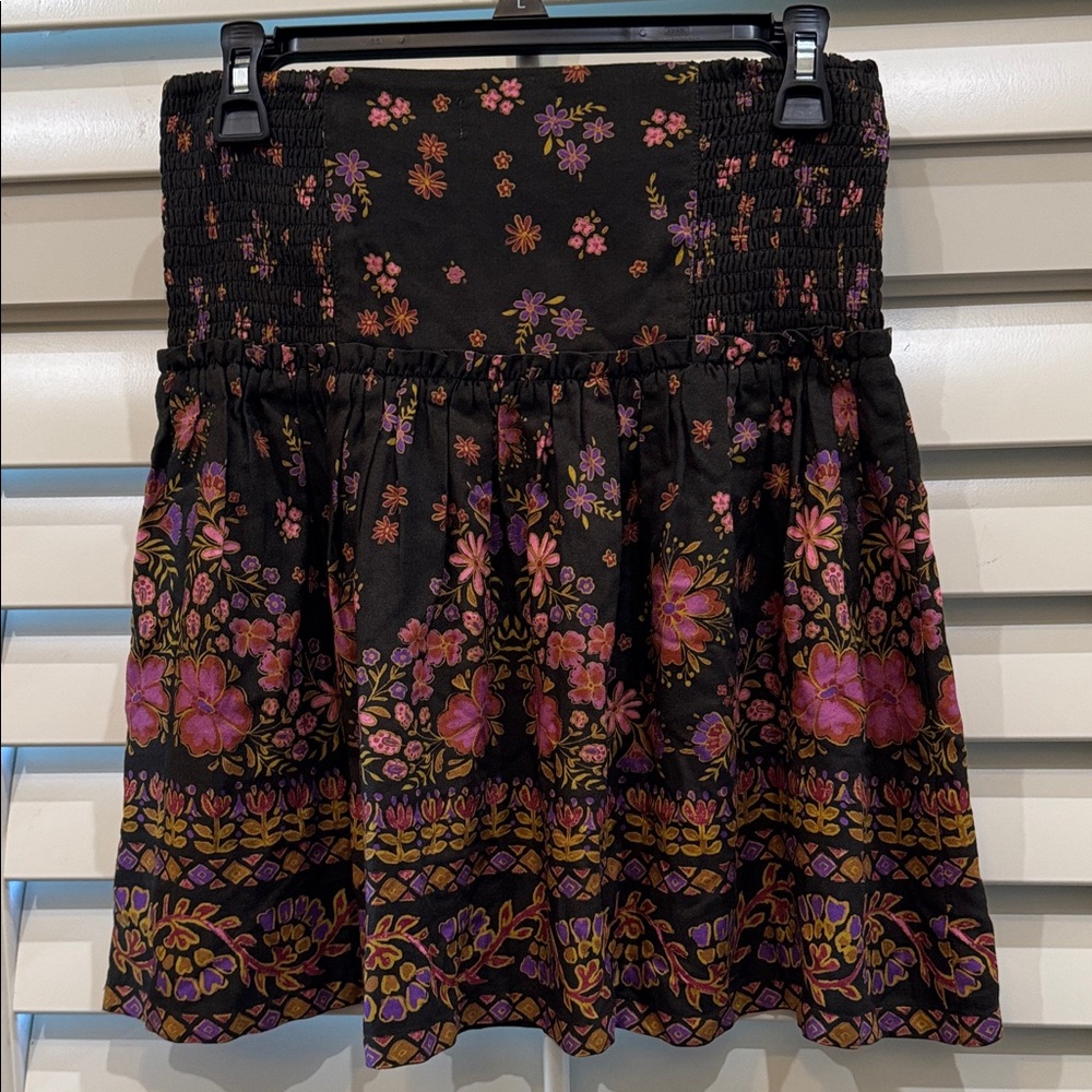 NATURAL LIFE Black Floral Mini Skirt